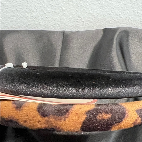 Camila Coelho | Leopard / Black Print Headbands - Picture 5 of 7